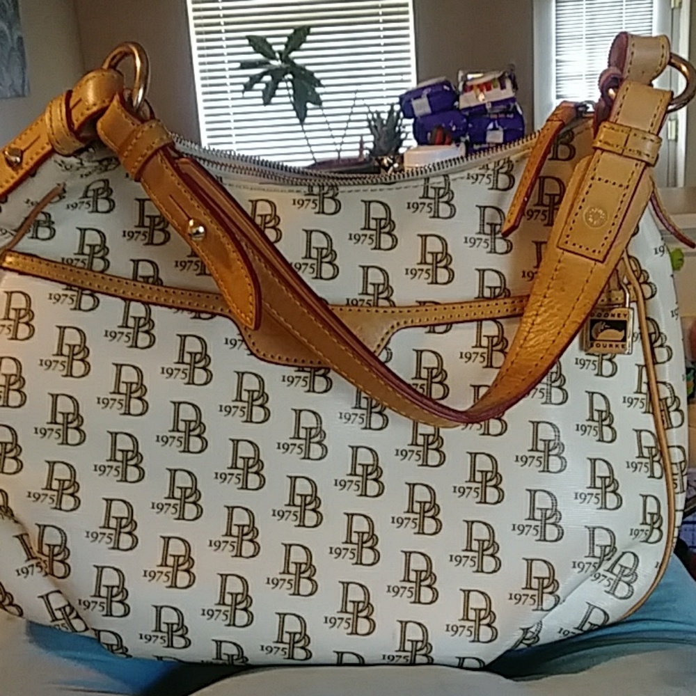 Dooney&Bourke Purse